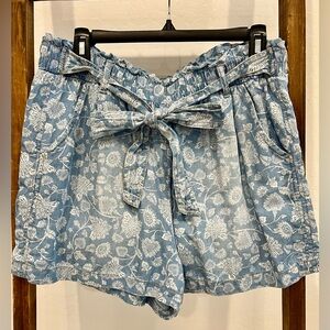 Knox Rose high waisted elastic with attached tie belt denim floral pockets Large
